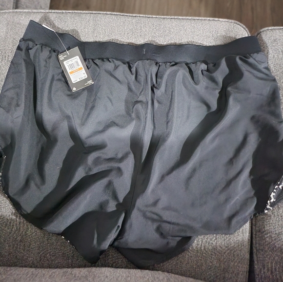 NWT UA Logo Shorts - Picture 2 of 2